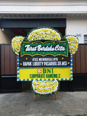 Papan Bunga Duka di Pabedilan