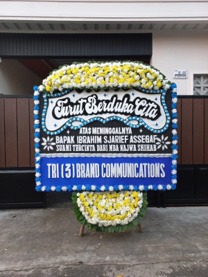 Papan Bunga Duka di Pabedilan
